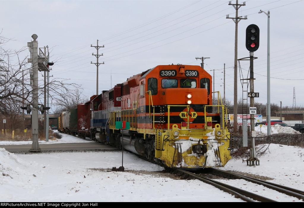 3390 leads the 800 Job in to Genesee Yard after coming over from Saginaw Yard